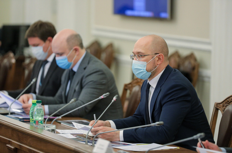 Енергосистему України мають інтегрувати з європейською у 2023 році – Шмигаль Енергосистему України мають інтегрувати з європейською у 2023 році – Шмигаль