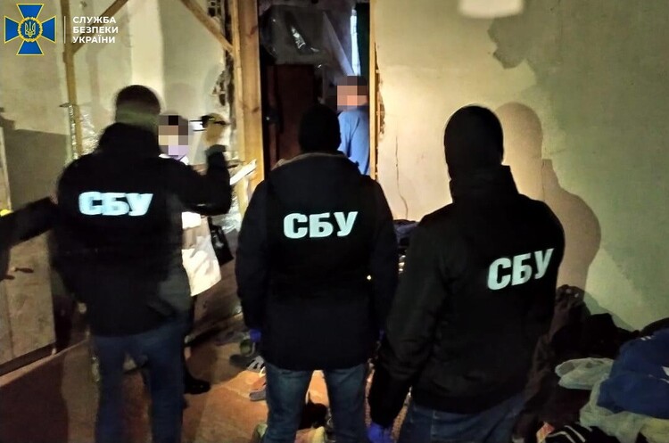 На Запоріжжі СБУ викрила сепаратистів, які агітували за відродження СРСР На Запоріжжі СБУ викрила сепаратистів, які агітували за відродження СРСР