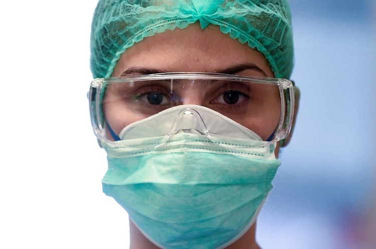фото DR Австралійські вчені запропонували з одноразових масок робити дороги