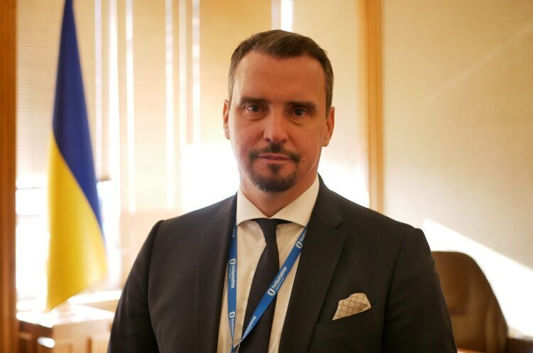 Гендиректор держконцерну «Укроборонпром» Айварас Абромавичус Абромавичуса відкликали з наглядової ради «Ощадбанку»