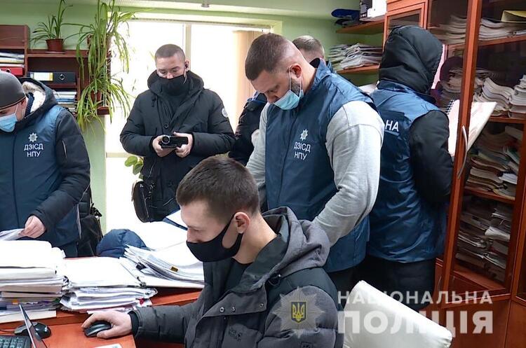 Посадовців «Укрзалізниці» звинувачують у розтраті понад 4,5 млн гривень Посадовців «Укрзалізниці» звинувачують у розтраті понад 4,5 млн гривень