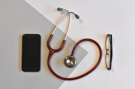 MedTech  : VR-   ,      