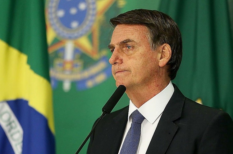 фото DR Болсонару наказав замінити главу бразильської Petrobras після того, як компанія підняла ціни на пальне