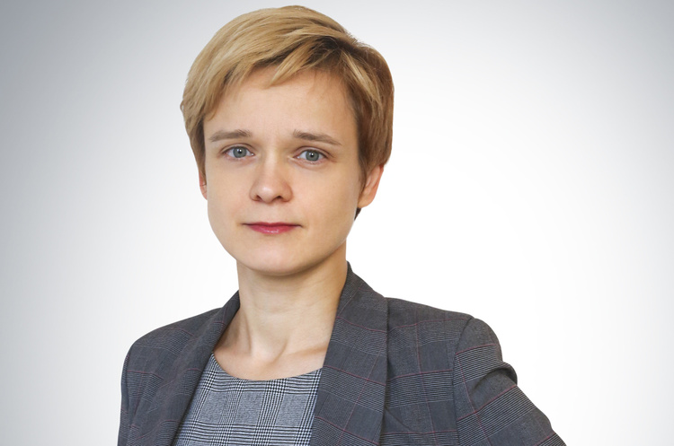 Марина Безрукова, член правления НЭК «УКРЭНЕРГО» От 7 тендерных комитетов до 12 уполномоченных лиц: успех «Укрэнерго» в закупках