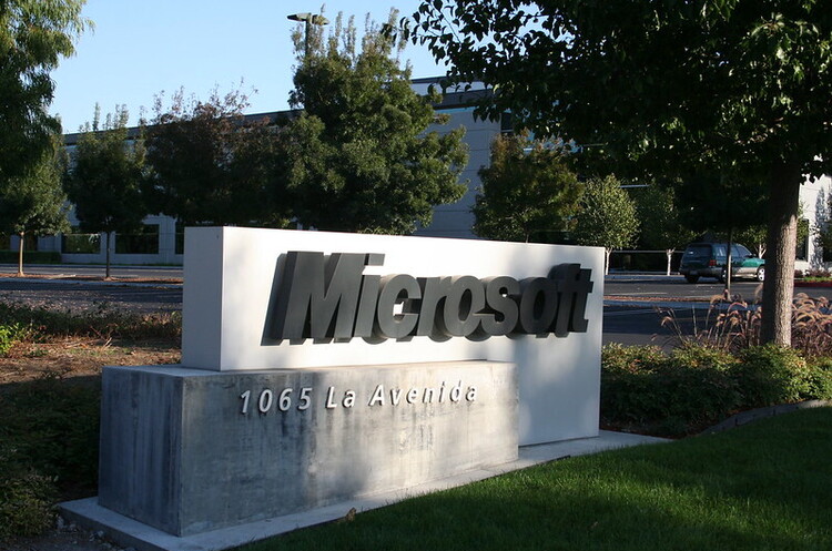 У Microsoft лягли сервіси Teams, Azure, Dynamics 365. Розробники вже виявили причину збою У Microsoft лягли сервіси Teams, Azure, Dynamics 365. Розробники вже виявили причину збою