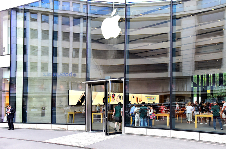 фото Shutterstock У Франції почали антимонопольне розслідування проти Apple через оновлення правил iOS