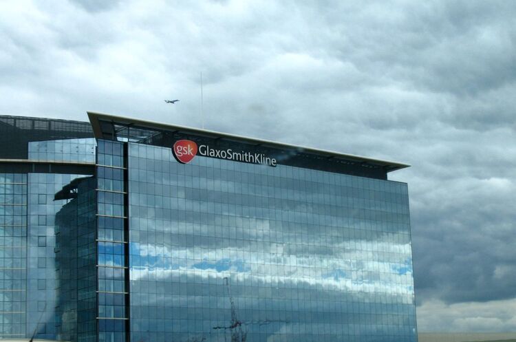 GlaxoSmithKline подала заявку на використання препарату з антитілами проти COVID-19 у США GlaxoSmithKline подала заявку на використання препарату з антитілами проти COVID-19 у США
