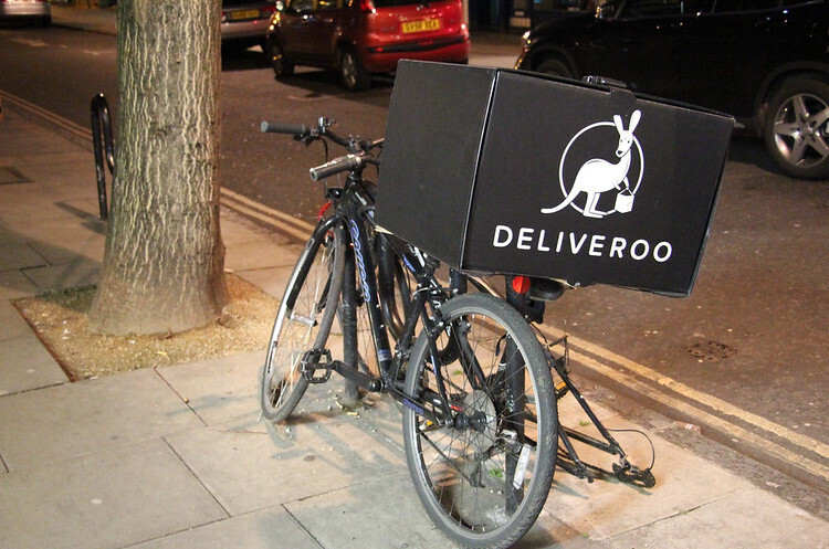Акції Deliveroo впали на 30% під час торгового дебюту на Лондонській біржі Акції Deliveroo впали на 30% під час торгового дебюту на Лондонській біржі