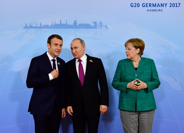 Офіс президента прокоментував переговори Меркель, Макрона та Путіна щодо Донбасу без Зеленського Офіс президента прокоментував переговори Меркель, Макрона та Путіна щодо Донбасу без Зеленського