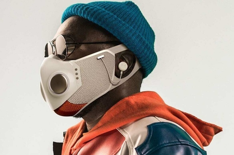 фото Xupermask Репер Will.i.am представив захисну маску з навушниками, мікрофоном і Bluetooth