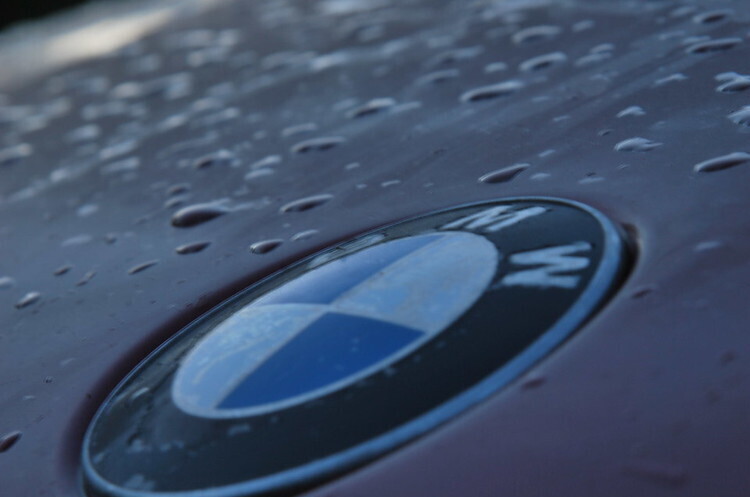 BMW і Mercedes почали рік з рекордних продажів BMW і Mercedes почали рік з рекордних продажів