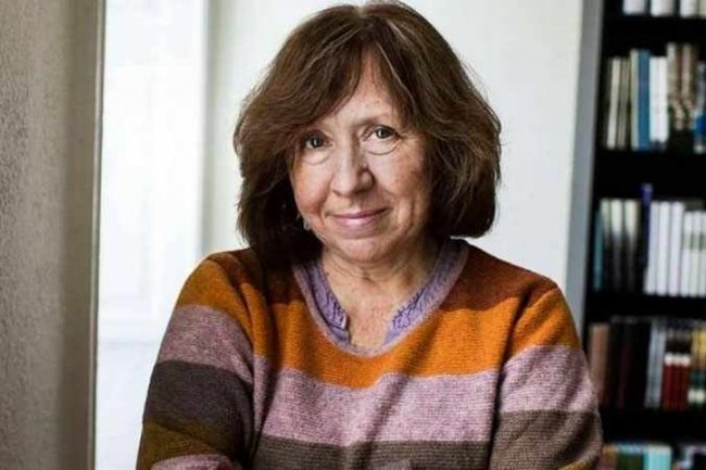фото DR Нобелівська лауреатка Алексієвич пише книгу про протести проти Лукашенка