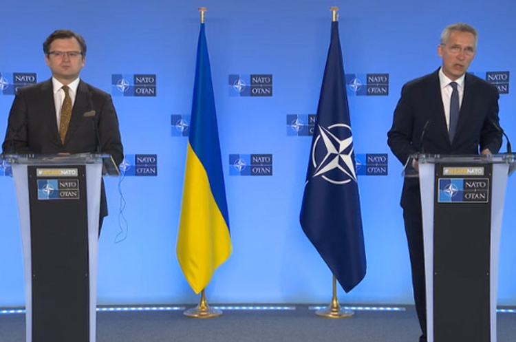 Питання вступу Україну в НАТО вирішуватиме не Росія – Столтенберг Питання вступу Україну в НАТО вирішуватиме не Росія – Столтенберг