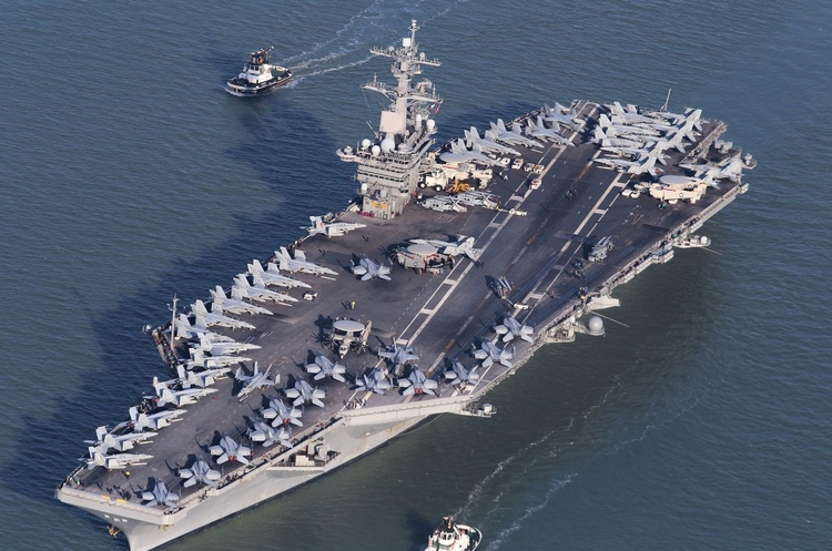 USS Theodore Roosevelt Росія попереджає військові кораблі США триматися подалі від Криму «для їхнього ж блага»