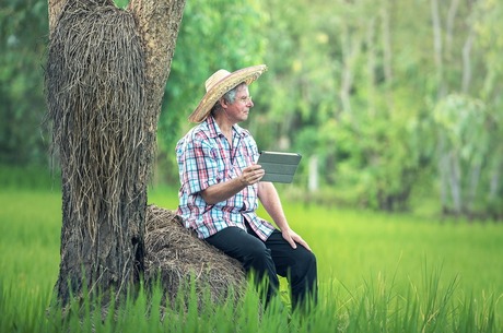  :  5   AgroTech  