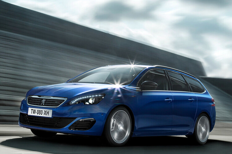 Stellantis відмовиться від цифрових спідометрів в Peugeot 308 через брак чіпів Stellantis відмовиться від цифрових спідометрів в Peugeot 308 через брак чіпів