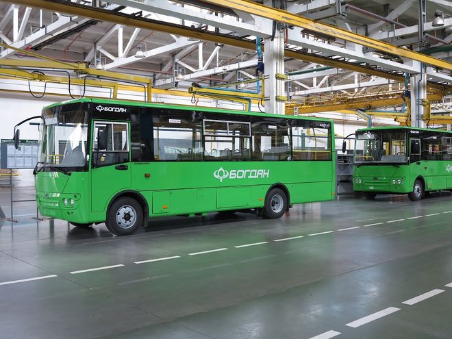 Корпорація «Богдан» поставить шість нових тролейбусів в Чехію Корпорація «Богдан» поставить шість нових тролейбусів в Чехію