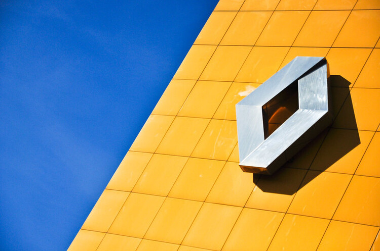 Швидше не поїде: Renault обмежить максимальну швидкість своїх авто до 180 км/год Швидше не поїде: Renault обмежить максимальну швидкість своїх авто до 180 км/год