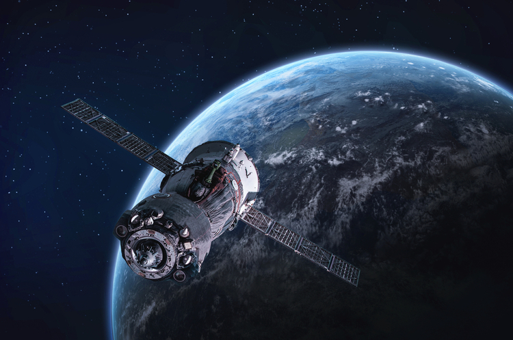 фото Shutterstock Французька Eutelsat інвестує $550 млн в конкурента Ілона Маска OneWeb
