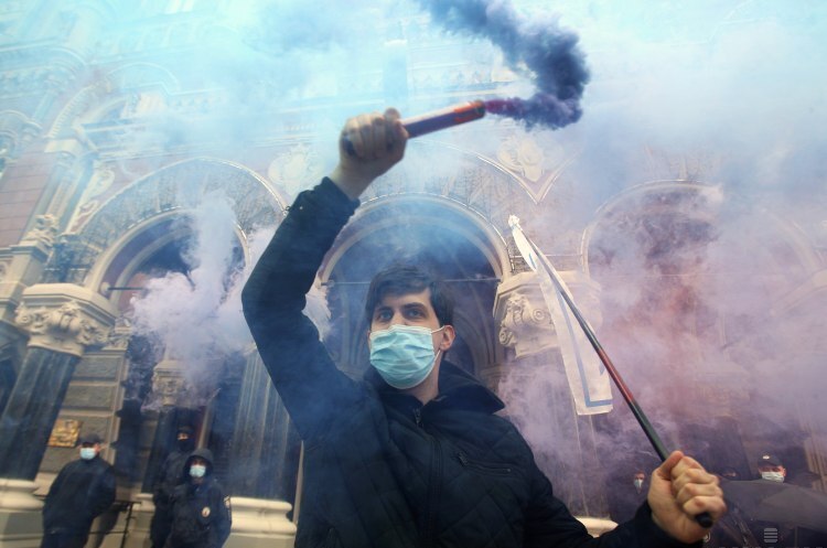 Митинг инвесторов банка «Аркада», в Киеве, 16 апреля 2021 года Тяжелое наследие «Аркады»: когда Stolitsa Group сможет начать достройку объектов