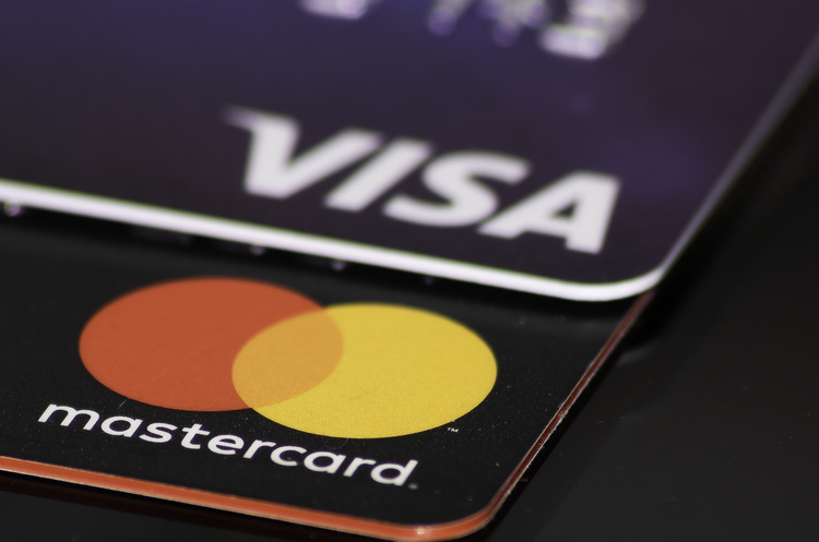 Європейські банки вирішили кинути виклик Mastercard та Visa і створити власну платіжну систему Європейські банки вирішили кинути виклик Mastercard та Visa і створити власну платіжну систему