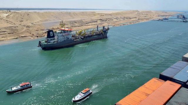 Суецький канал розширюють після інциденту з контейнеровозом Ever Given