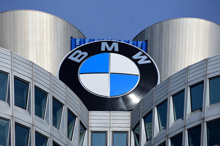 BMW запланував випустити обмежену серію «водневих» Х5 у 2022 році BMW запланував випустити обмежену серію «водневих» Х5 у 2022 році
