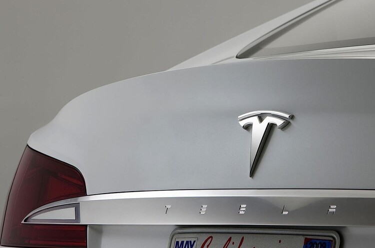 Tesla веде переговори з китайською EVE про постачання недорогих акумуляторів – Reuters Tesla веде переговори з китайською EVE про постачання недорогих акумуляторів – Reuters