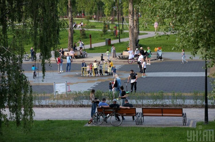 Погода в Україні: тепло поки затримується Погода в Україні: тепло поки затримується