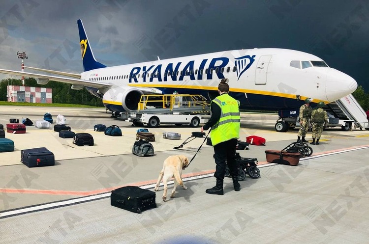 Захід обурений примусовою посадкою літака Ryanair і затриманням білоруського блогера Протасевича