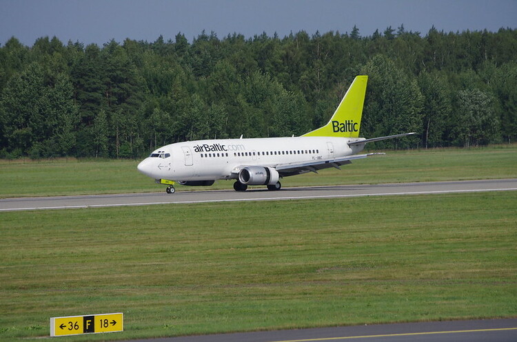 Перший пішов: літаки авіаперевізника AirBaltic почали облітати Білорусь стороною Перший пішов: літаки авіаперевізника AirBaltic почали облітати Білорусь стороною