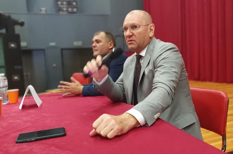Депутата Євгена Шевченка, який підтримує режим Лукашенка, виключили із фракції 	«Слуга народу»