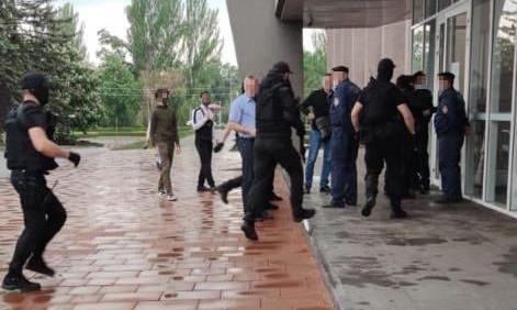 ДФС проводить обшуки в міськраді Кривого Рогу ДФС проводить обшуки в міськраді Кривого Рогу