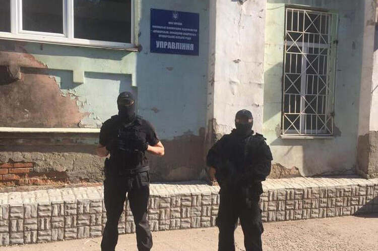 Криворізька міськрада закуповувала ПЛР тести по завищеній в 3,5 раза ціні – ДФС Криворізька міськрада закуповувала ПЛР тести по завищеній в 3,5 раза ціні – ДФС