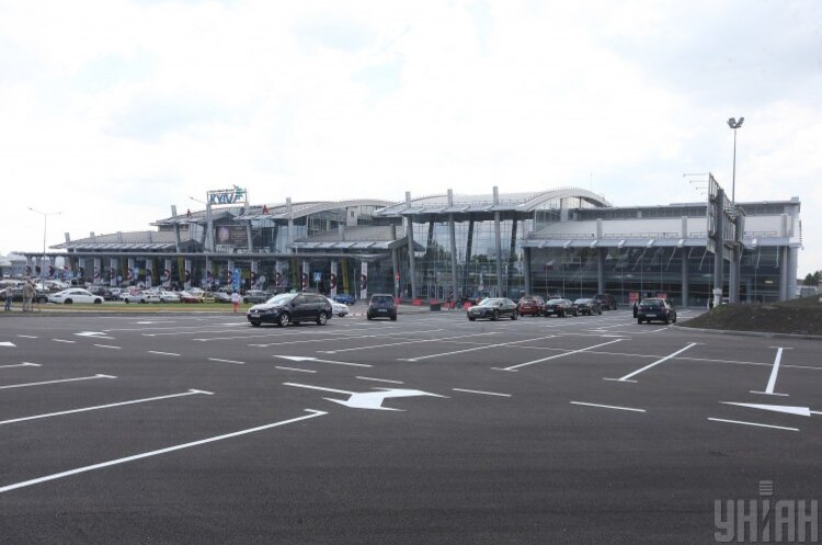 Аеропорт 	«Київ» втратить 10% доходів через закриття авіасполучення з Білоруссю