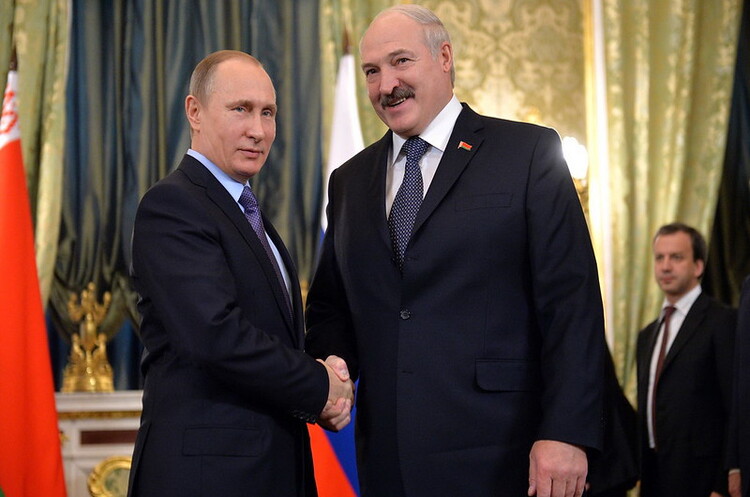 Владімір Путін, Олексанлр Лукашенко Лукашенко запросив бойовиків «ЛНР» в Білорусь для допиту Протасевича