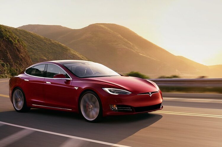 Tesla купуватиме в Австралії літію та кобальту на суму понад $1 млрд на рік Tesla купуватиме в Австралії літію та кобальту на суму понад $1 млрд на рік