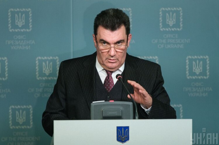 Перші двадцять чиновників виїжджають із держдач – РНБО Перші двадцять чиновників виїжджають із держдач – РНБО