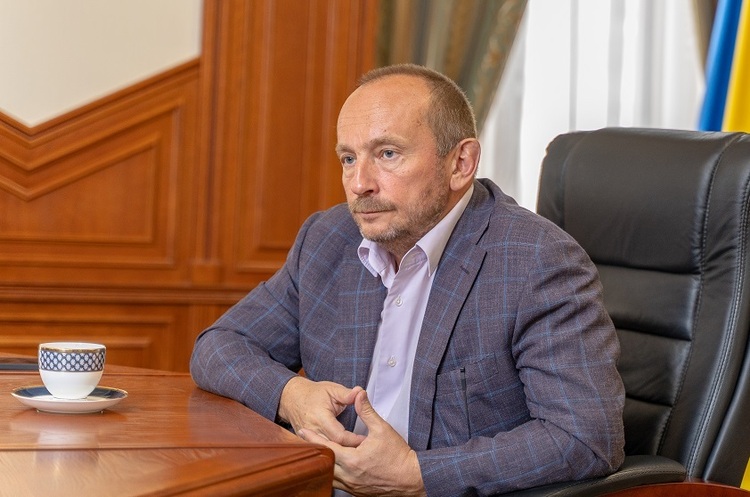 Глава Гостаможни: «Мы можем физически досмотреть лишь около 4% грузов, пересекающих нашу границу» Глава Гостаможни: «Мы можем физически досмотреть лишь около 4% грузов, пересекающих нашу границу»