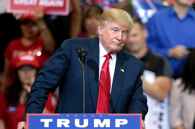 Дональд Трамп Ексюрист Білого дому був «стурбований» спробою Трампа зупинити розслідування щодо Росії – стенограма