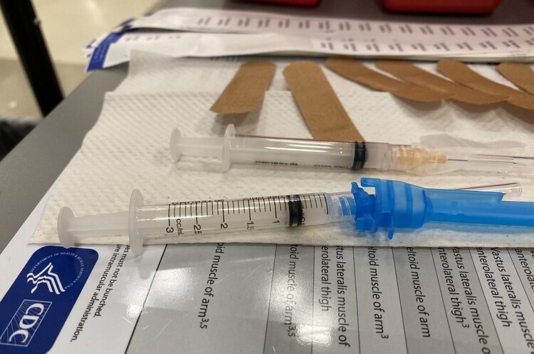 Після другої дози Pfizer і Moderna зафіксували більше випадків запалення серця, ніж очікувалось Після другої дози Pfizer і Moderna зафіксували більше випадків запалення серця, ніж очікувалось
