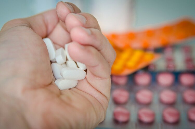 Ліки від ревматоїдного артриту Pfizer знизили смертність у госпіталізованих пацієнтів з COVID-19 Ліки від ревматоїдного артриту Pfizer знизили смертність у госпіталізованих пацієнтів з COVID-19