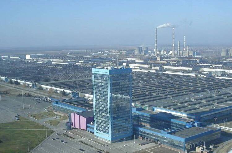 фото DR У Росії завод «АвтоВАЗ» буде виплачувати по 1500 рублів кожному працівнику за вакцинацію