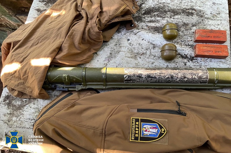СБУ підозрює членів «Муніципальної варти» в організації незаконного стрілецького полігону в Києві СБУ підозрює членів «Муніципальної варти» в організації незаконного стрілецького полігону в Києві