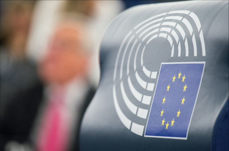 Після «негативної спіралі» ЄС шукає нову стратегію щодо Росії Після «негативної спіралі» ЄС шукає нову стратегію щодо Росії