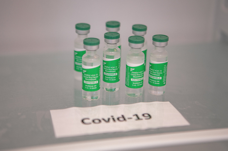ЄС не впускатиме туристів, щеплених Covishield ЄС не впускатиме туристів, щеплених Covishield