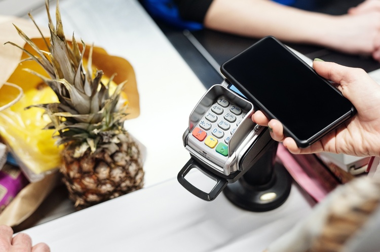 11 фактів про cashless: як Україна занурюється в безготівкові розрахунки 11 фактів про cashless: як Україна занурюється в безготівкові розрахунки