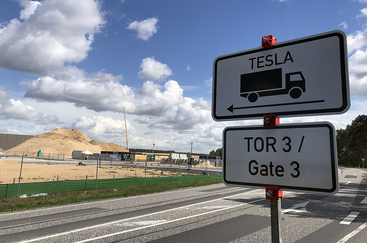 Tesla виграла судовий процес проти двох екологічних організацій в Німеччині Tesla виграла судовий процес проти двох екологічних організацій в Німеччині