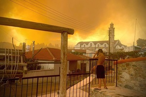 На Кіпрі бушують лісові пожежі, які назвали «найсильнішими в історії»