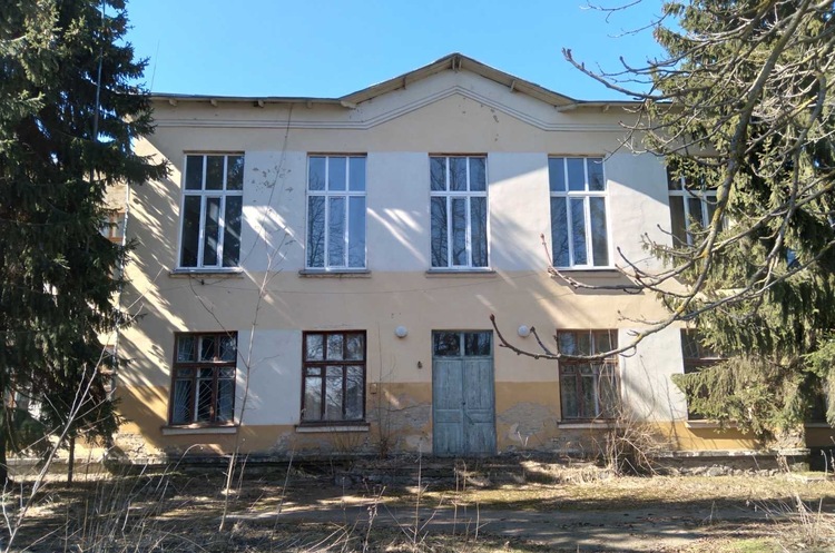 Фонд держмайна оголосив аукціон з приватизації недіючого табору «Ходорів» на узбережжі Дніпра Фонд держмайна оголосив аукціон з приватизації недіючого табору «Ходорів» на узбережжі Дніпра